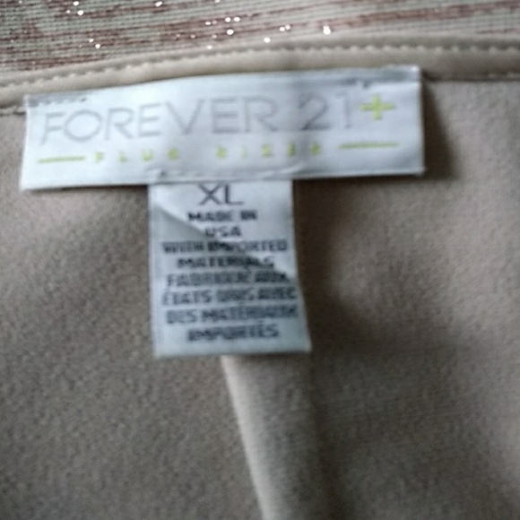 Rose colored glitter skirt - Picture 3 of 3